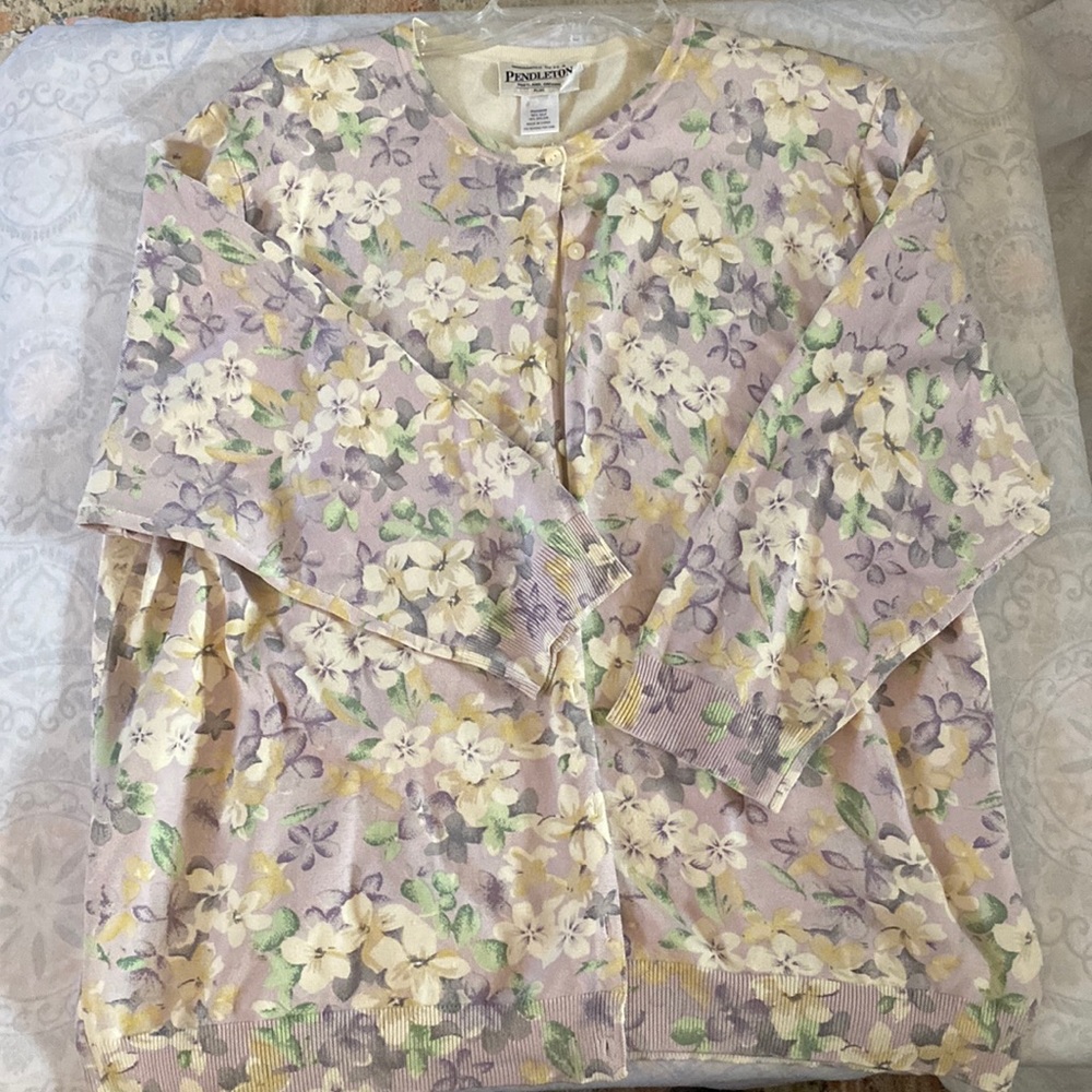 Pendleton Plus Cardigan in purple/yellow/green floral size XL
